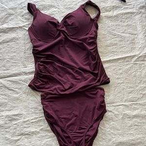 Elegant Women's Burgundy two Piece Swimsuit